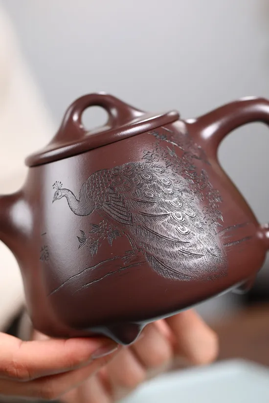 Premium Yixing Zisha Teapot - High-Stone Dipper, Handcrafted & Collectible 3