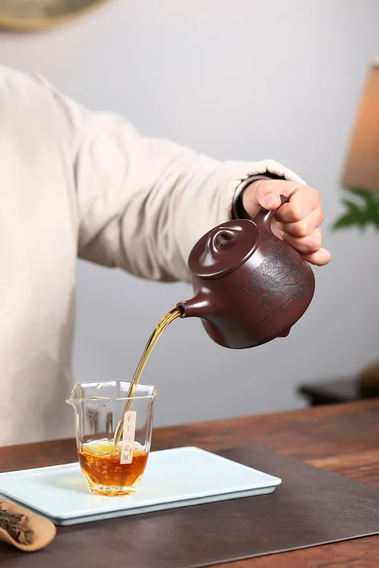 Premium Yixing Zisha Teapot - High-Stone Dipper, Handcrafted & Collectible 6