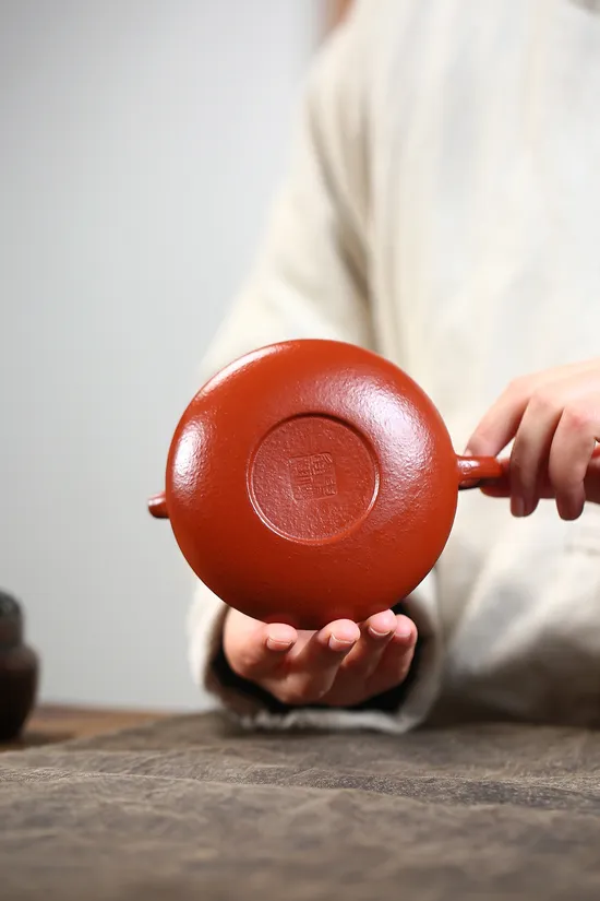 Handcrafted Yixing Clay Teapot | Artisan Zisha Pottery 180cc 7