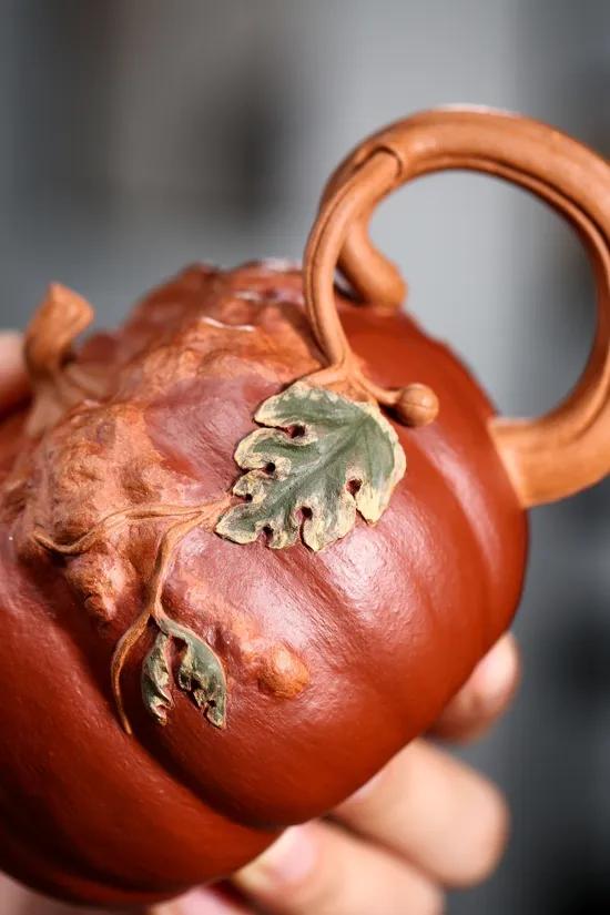 Premium Handcrafted Yixing Clay Teapot | Artisan Zisha Teaware 2
