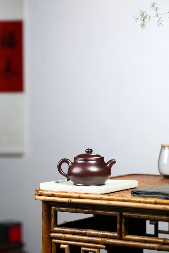Golden Dragon Blood Clay Yixing Teapot | Handcrafted Zisha Art 3