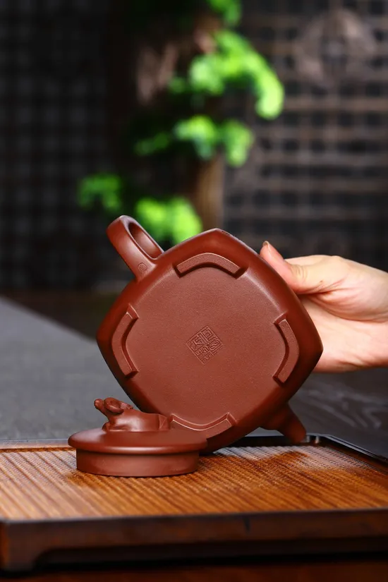 Premium Yixing Clay Teapot Handcrafted by Master He Qixian | Artisan Collection 4