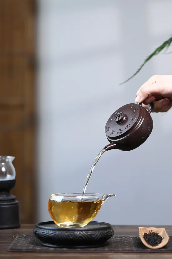 Handcrafted Yixing Zisha Teapot - Artisan Purple Clay Teapot 3