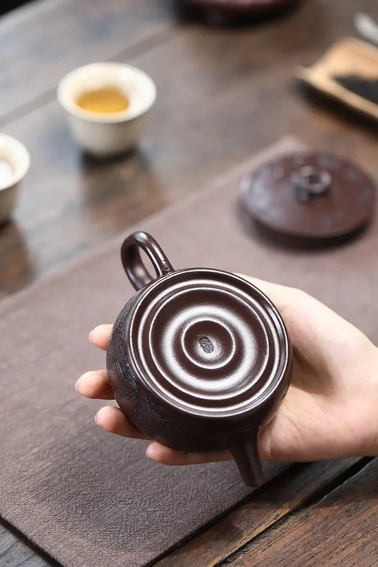 Handcrafted Yixing Zisha Teapot - Artisan Purple Clay Teapot 7