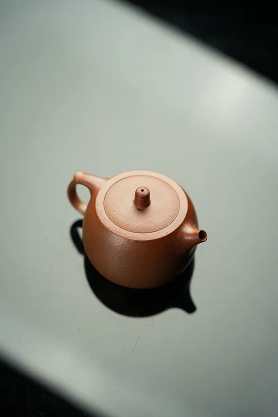 Premium Yixing Clay Teapot | Golden Clay & Classic Design 7