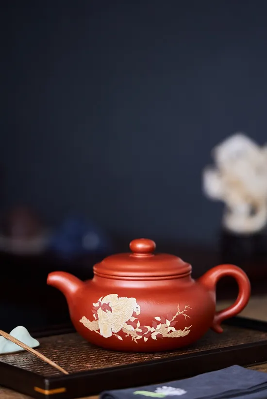 Premium Yixing Zisha Clay Teapot: Artisan Crafted, Authentic Design 3