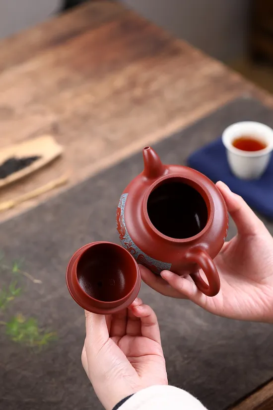 Handcrafted Yixing Zisha Teapot Set - Collector's Choice | Duiqiu Design 3