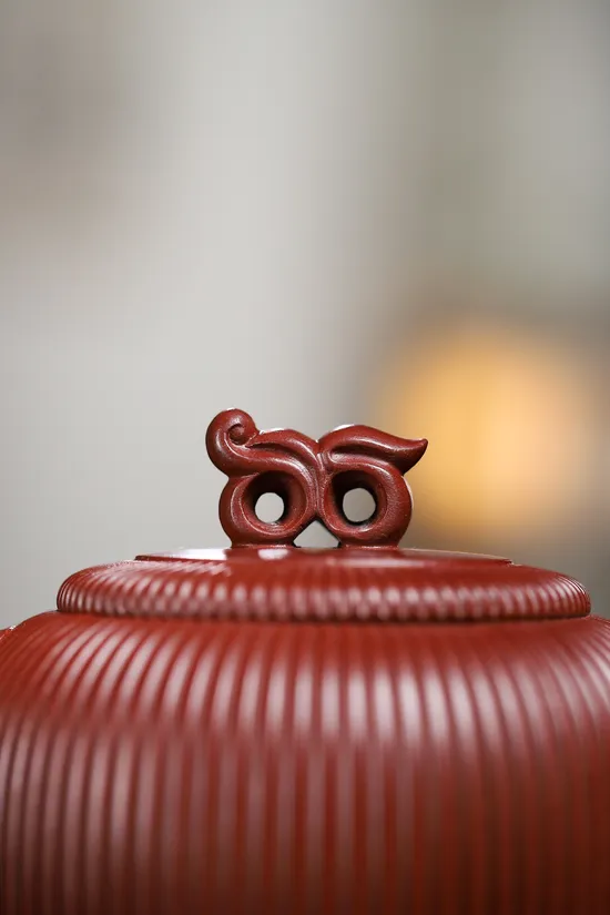 Premium Yixing Zisha Clay Teapot Set - Handcrafted Artisan Collectible 6