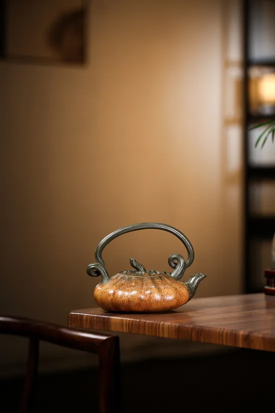 Premium Yixing Zisha Teapot | Artisan Clay Teapots & Collectibles 2