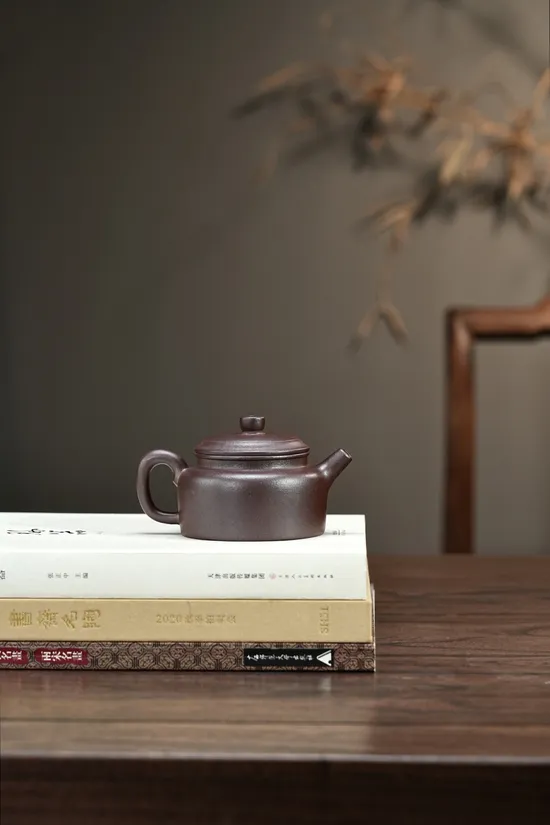 Premium Yixing Clay Teapot | Chai Kiln-Fired Classic Dezheng Design 2