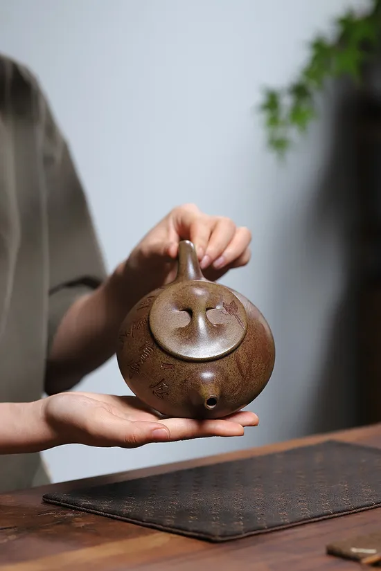 Golden Clay Yixing Teapot | Handcrafted Collectible Artistry 4