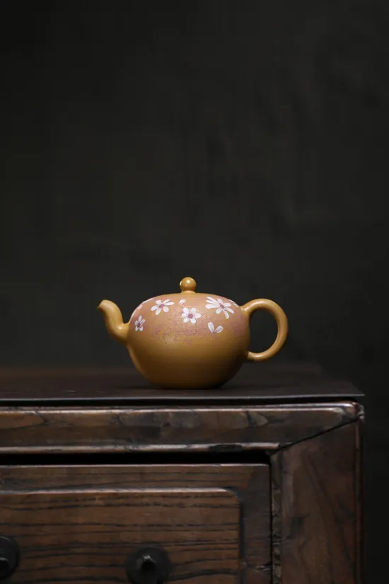 Yixing Zisha Teapot | Premium Handcrafted Clay Artisan Pottery 8