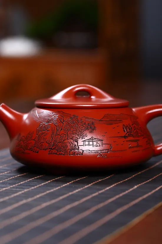 Golden Award Yixing Teapot | Rare Clay Craftsmanship 2