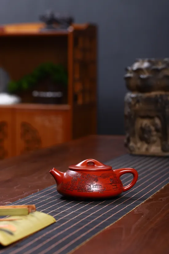 Golden Award Yixing Teapot | Rare Clay Craftsmanship 8