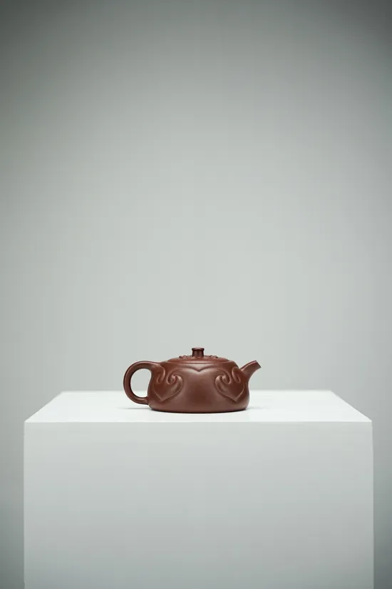 Premium Yixing Zisha Teapot - Handcrafted Clay Artisan Teapots 4