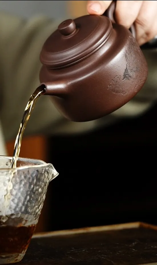 Yixing Zisha Clay Teapot | Master Artisan Crafted Collectible Teaware 5