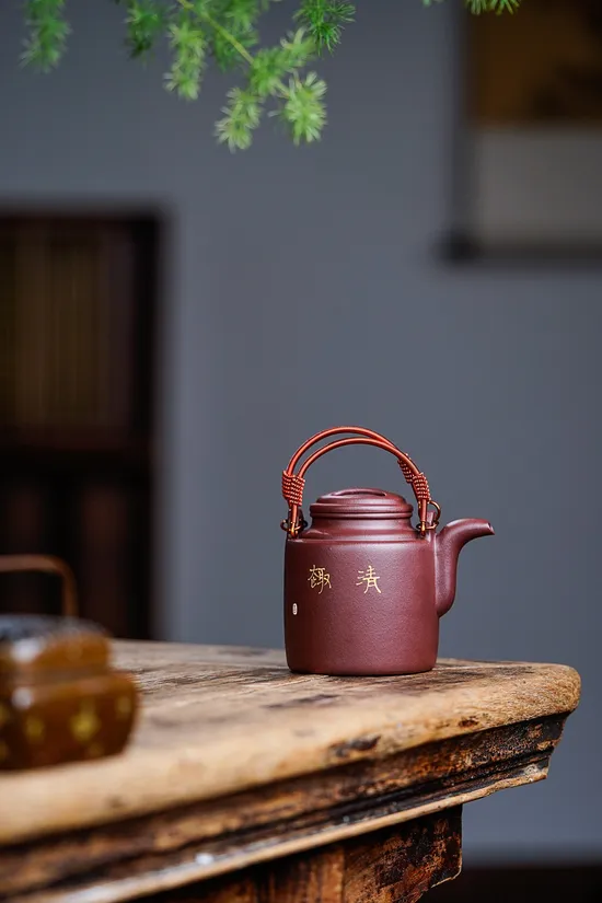 Premium Yixing Zisha Teapot | Handcrafted Clay Art, 2400 CNY 8