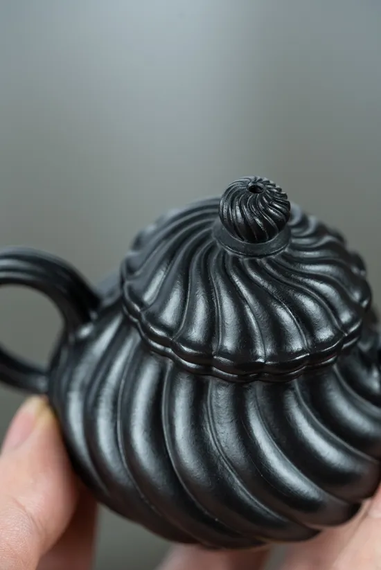 Premium Yixing Teapot | Artisan-Crafted Vermilion Clay Lotus Design 6