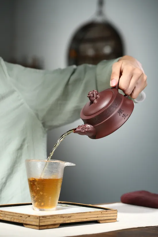 Yixing Zisha Teapot - Handcrafted Dragon Design, Collector's Artistry 9