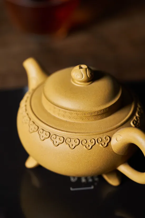 Yixing Teapot | Handcrafted Golden Duanni Clay Artistry 3