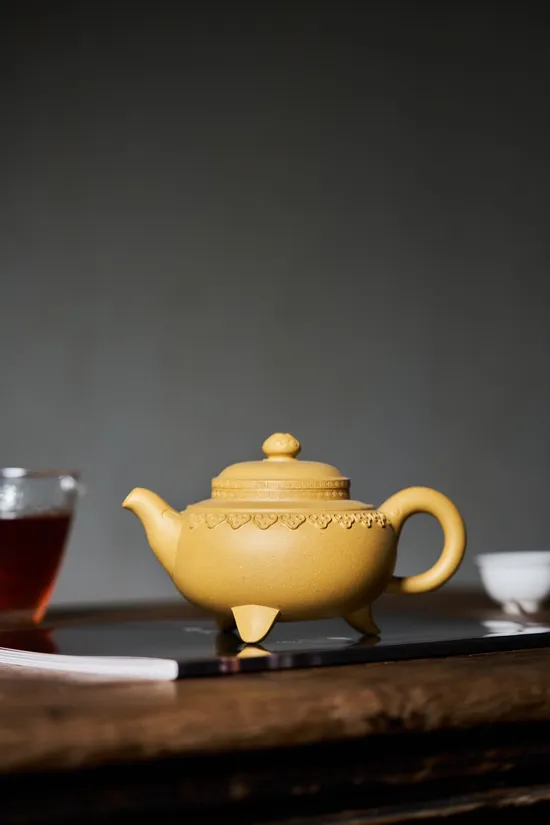 Yixing Teapot | Handcrafted Golden Duanni Clay Artistry 7