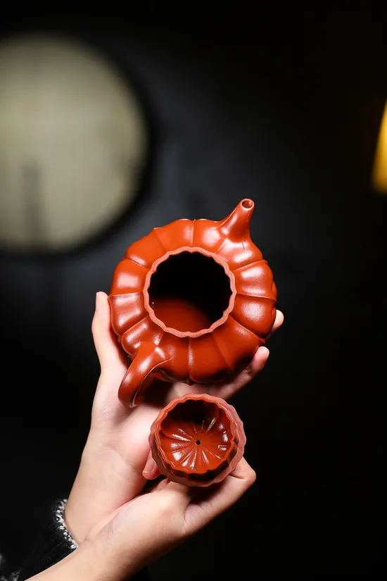 Yixing Zisha Clay Teapot | Handcrafted Artistic Teapot | 3600 CNY 8