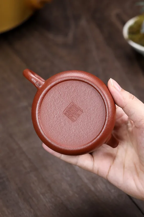Handcrafted Yixing Zisha Teapot | Authentic Red Clay Teapot Artistry 7