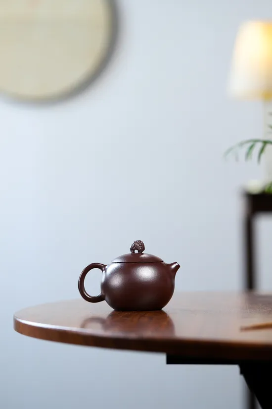 Premium Yixing Golden Dragon Blood Clay Teapot | Handcrafted Collectible Artisan 4