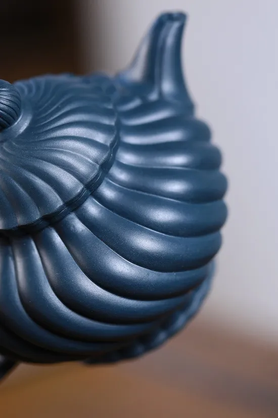 Premium Yixing Zisha Teapot: Handcrafted Artistry & Timeless Design 3