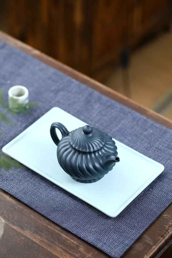 Premium Yixing Zisha Teapot: Handcrafted Artistry & Timeless Design 8