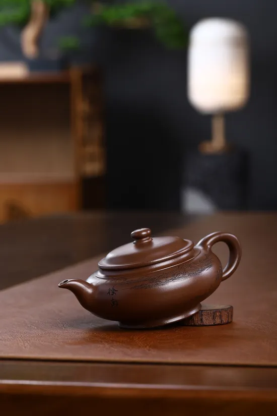 Yixing Zisha Teapot | Master-Crafted Collector's Clay Pot 3