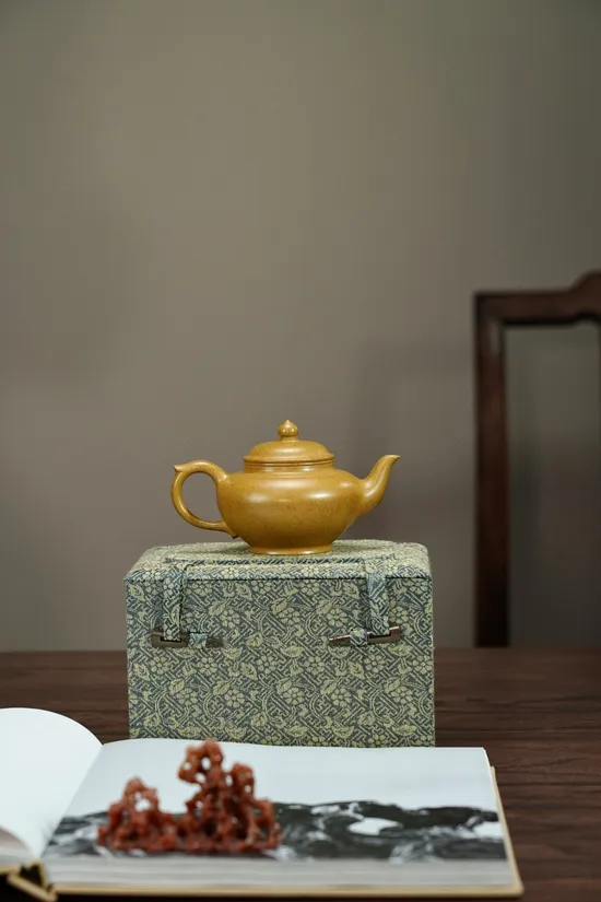 Authentic Yixing Zisha Teapot | Golden Duan Kiln Clay | Handcrafted 3