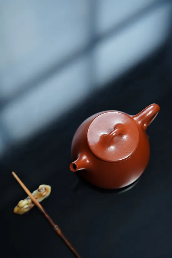 Premium Yixing Zisha Teapot: Handcrafted Clay, Classic Design | 240cc 7