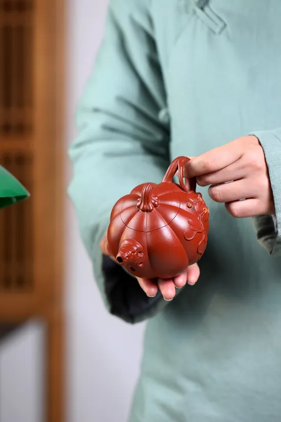 Yixing Zisha Teapot | Handcrafted Collectible Clay Teapot Art 2