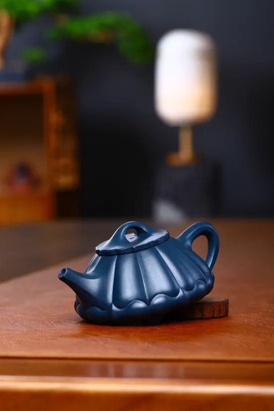 Premium Yixing Zisha Teapot Handcrafted Artisan Pottery 4