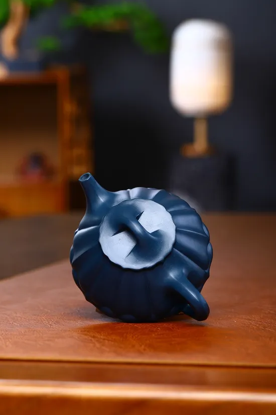 Premium Yixing Zisha Teapot Handcrafted Artisan Pottery 6