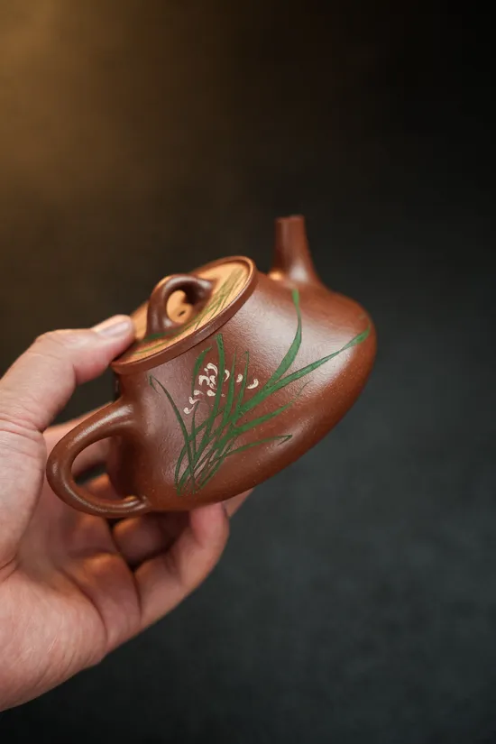 Authentic Yixing Zisha Teapot | Handcrafted Clay Pottery 2