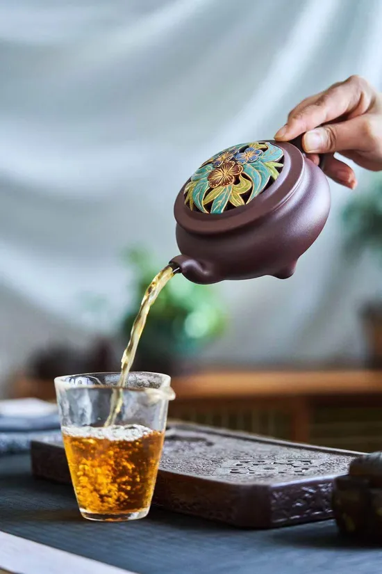 Yixing Zisha Teapot | Handcrafted Artisan Teapot with Enamel Decoration 7