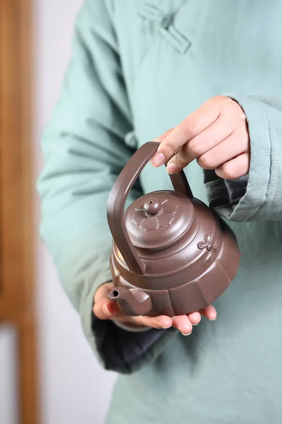 Yixing Clay Teapot | Handcrafted Collectible Zisha Pottery 7