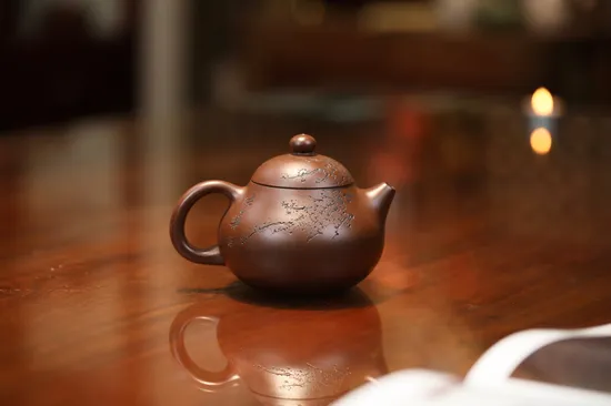 Premium Yixing Clay Teapot | Handcrafted Artisan Teapot for Tea Lovers 3