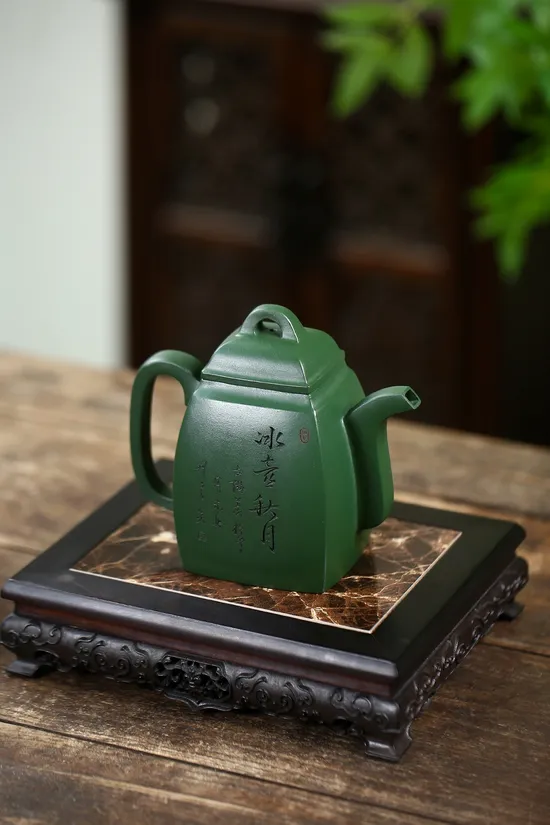 Zisha Teapots: original mine green clay | national-level master 8
