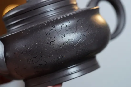 Premium Yixing Zisha Teapot | Handcrafted Clay Art | Jiang Yaping 4