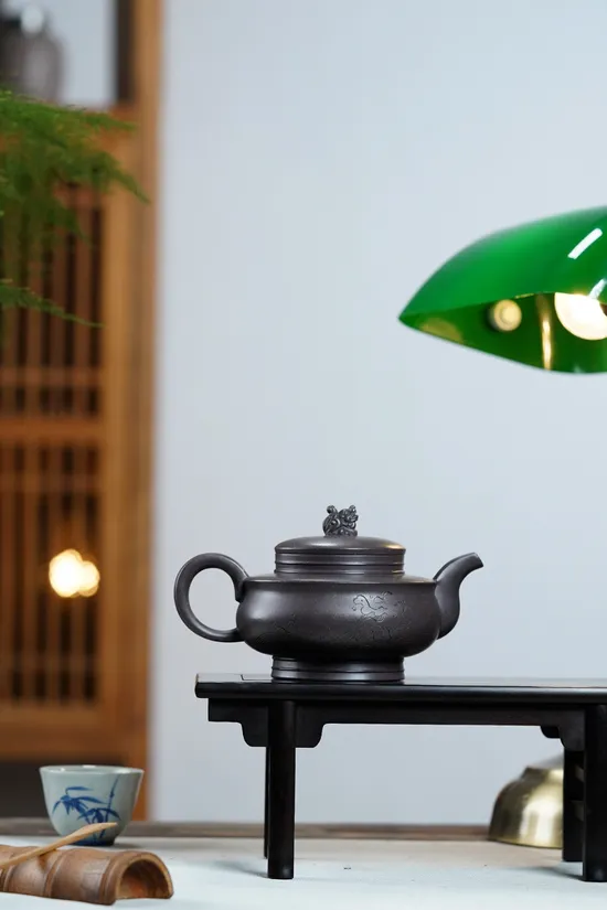 Premium Yixing Zisha Teapot | Handcrafted Clay Art | Jiang Yaping 6