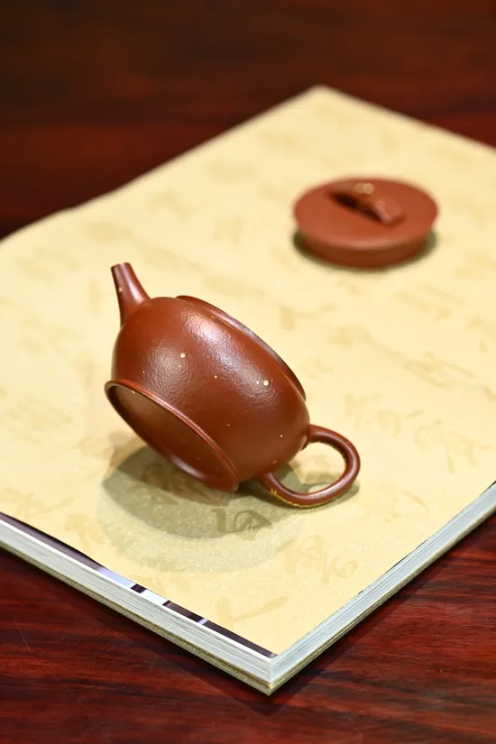 Zisha Teapots: Handcrafted | Vermilion clay | 170cc capacity 1