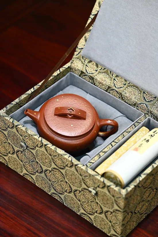 Zisha Teapots: Handcrafted | Vermilion clay | 170cc capacity 4