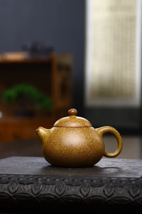 Premium Yixing Zisha Teapot Handcrafted | Dragon Bone Clay Artistry 2