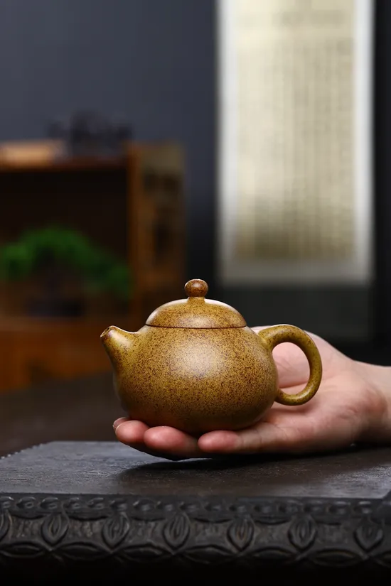Premium Yixing Zisha Teapot Handcrafted | Dragon Bone Clay Artistry 4
