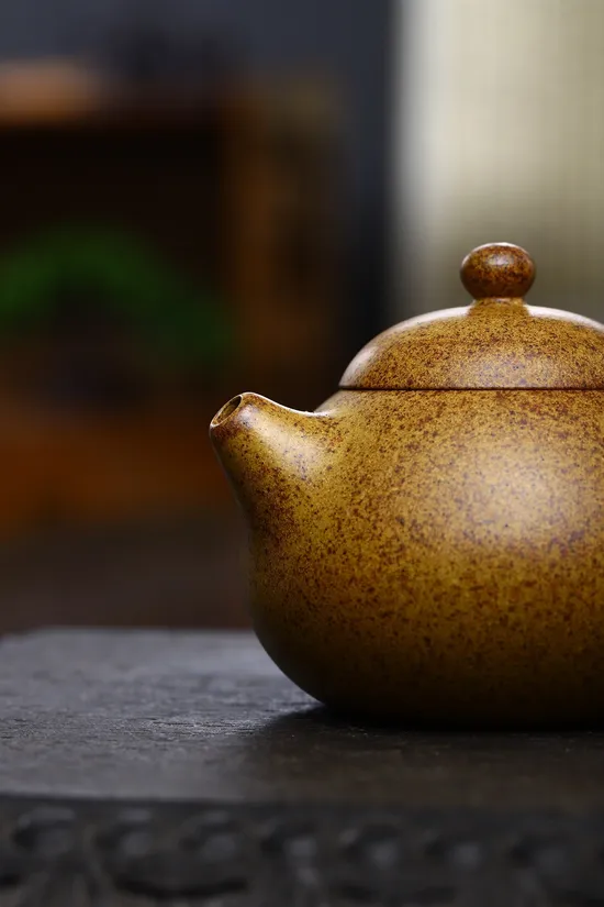 Premium Yixing Zisha Teapot Handcrafted | Dragon Bone Clay Artistry 5