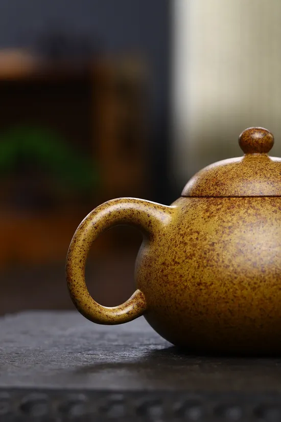 Premium Yixing Zisha Teapot Handcrafted | Dragon Bone Clay Artistry 7