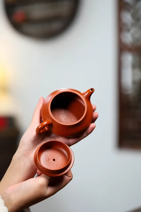 Handcrafted Yixing Purple Clay Teapot | Rare Minglu Design 9
